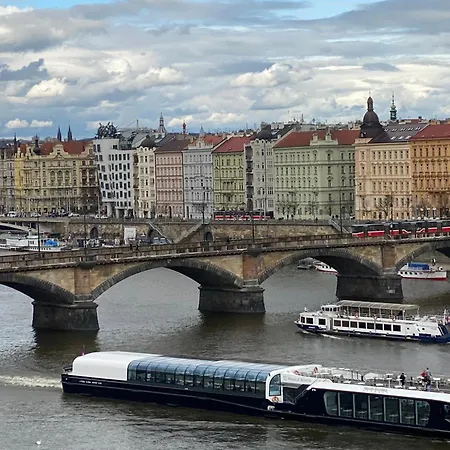 Spectacular Views For 1 Or 2